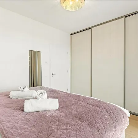 Daire The Cozy Pearl - Light, Style & Balcony Comfort Bratislava