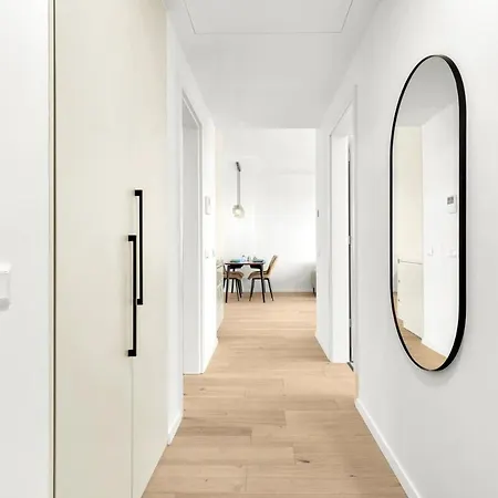 The Cozy Pearl - Light, Style & Balcony Comfort * Bratislava